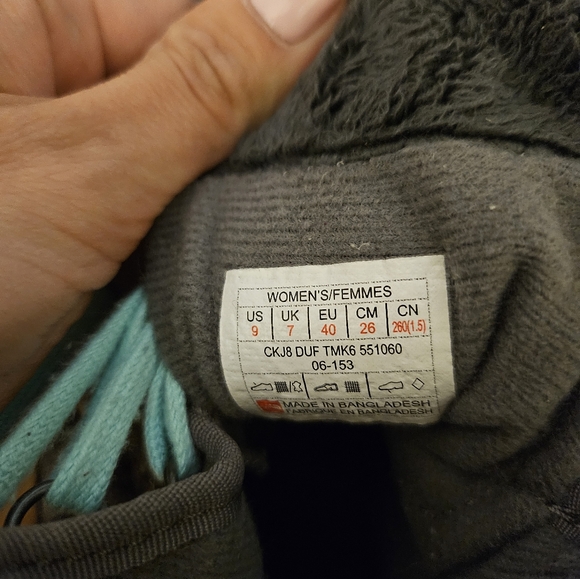 North face winter boots size 9 - Picture 5 of 5